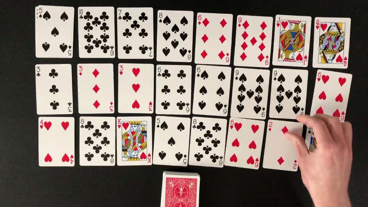 12 Best Single Player Card Games to Play Alone & Enjoy